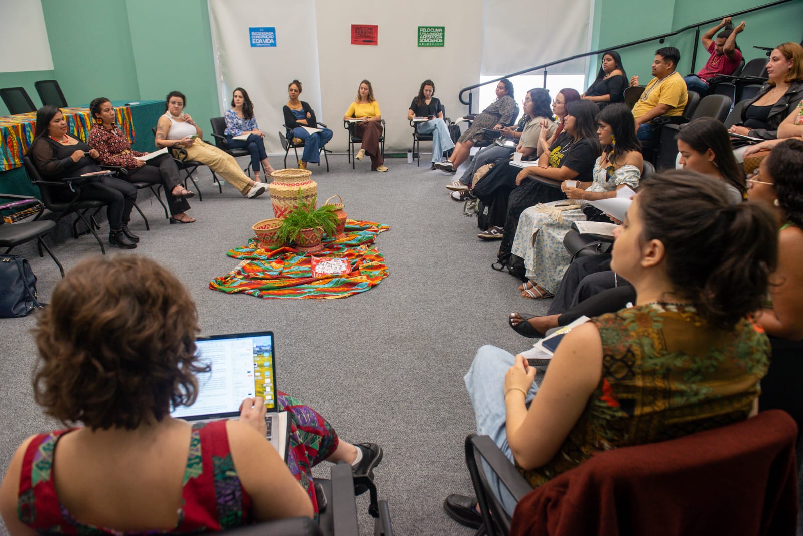 Roda de conversa discutiu os números apresentados no encontro.