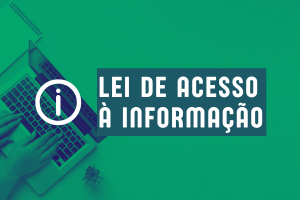 Botão "Lei de Acesso à informação". Imagem com o texto em branco sobre o verde. Na imagem contêm a foto de mãos digitando em um teclado de notebook ao lado esquerdo.