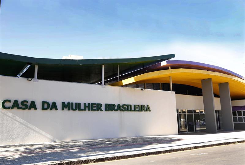 Casa da Mulher Brasileira, localizada na Av. Paraná, nº 870, bairro Cabral.