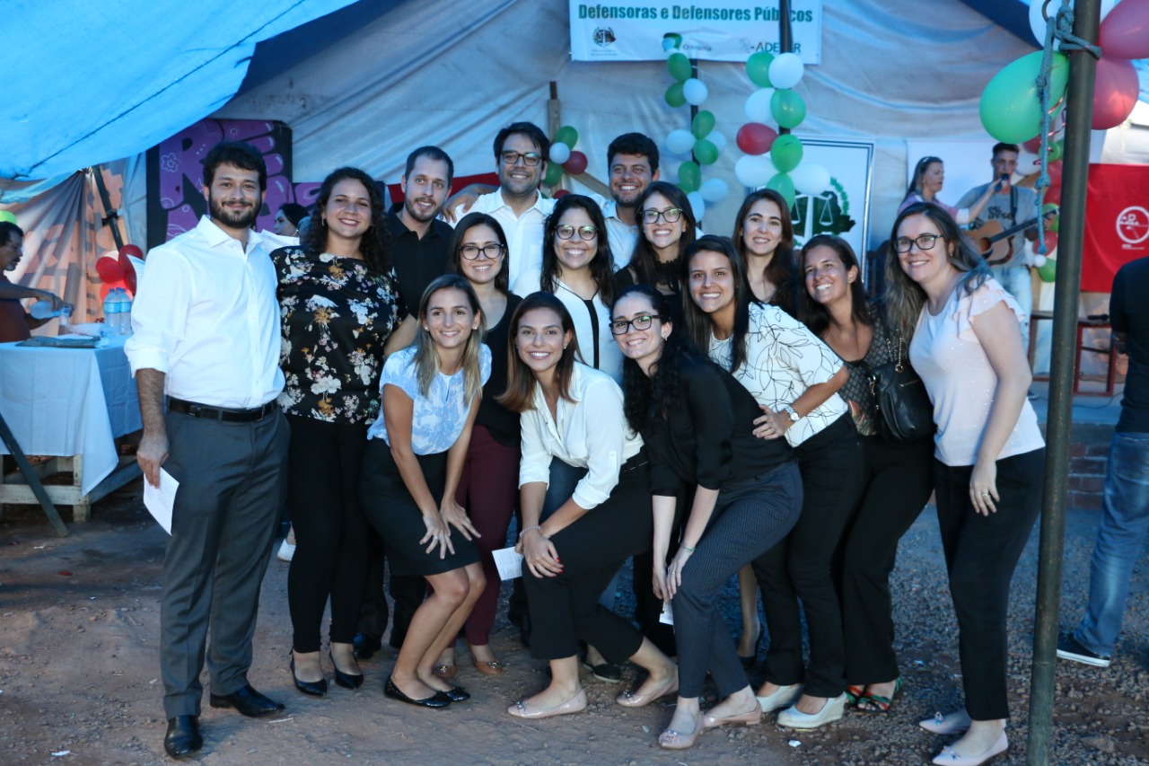 Novos defensores na posse popular.