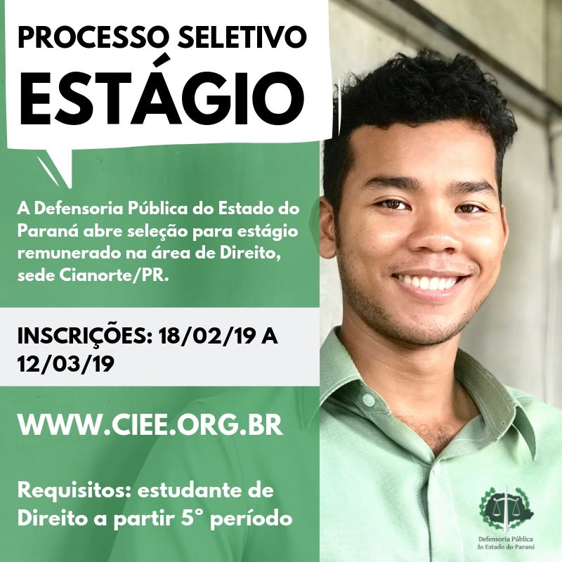 A imagem é dividida: no lado direito um homem sorri e veste uma camisa verd Ele está feliz