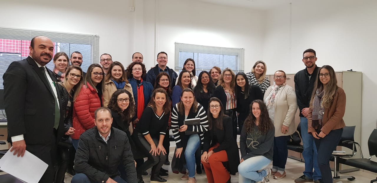 O encontro do dia 19 reuniu a rede de proteção da cidade de Cascavel