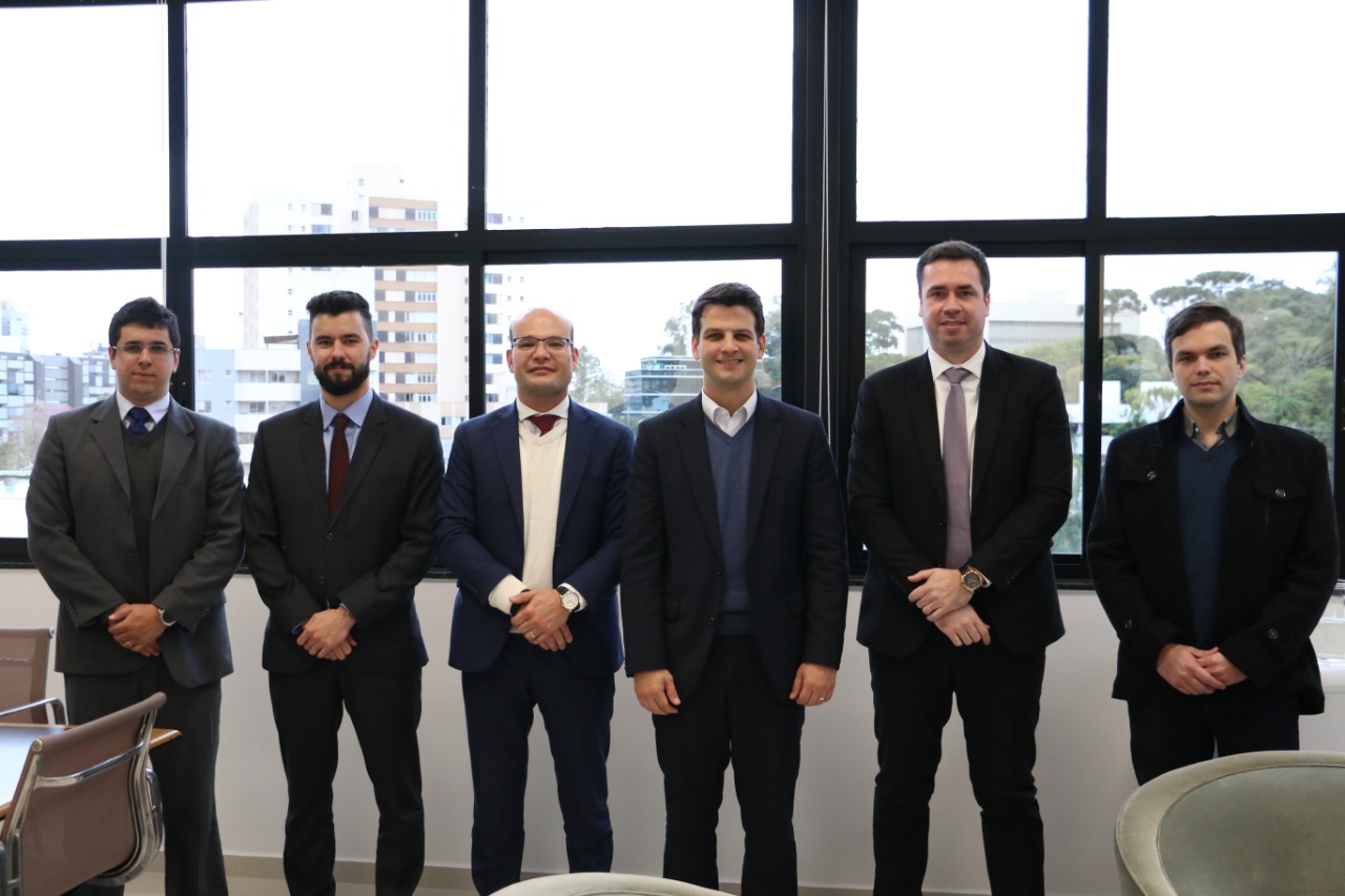 Vice-prefeito de Curitiba visita a Sede Administrativa da DPE-PR.