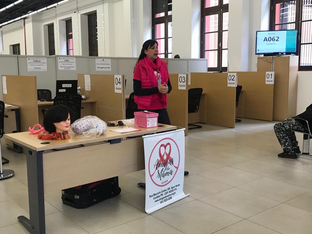 A voluntaria da AAMA, Daniele Banzzato.