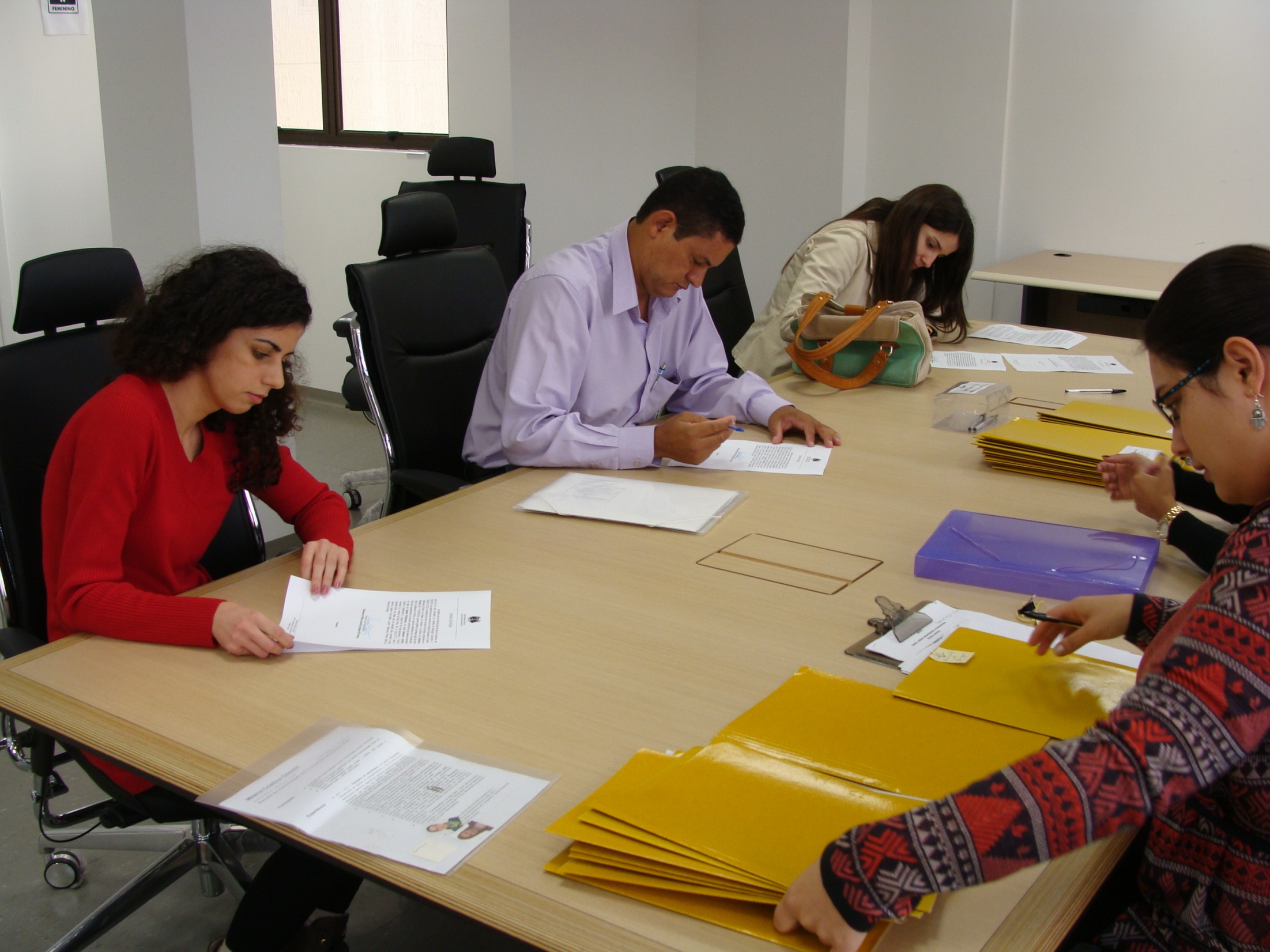 Novos servidores tomam posse na DPPR