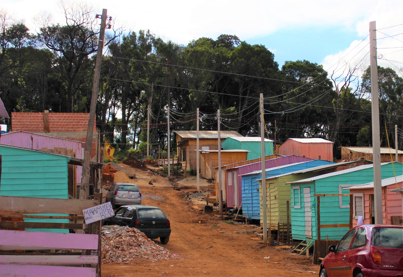 O Núcleo Itinerante das Questões Fundiárias e Urbanísticas - NUFURB encaminhou nesta quarta-feira (18) à Comissão de Conflitos Fundiários do Tribunal de Justiça do Paraná, com base no Decreto Judiciário nº 161/2020, que estabelece medidas a serem tomadas no âmbito do Poder Judiciário no período de Pandemia do Corona Vírus.