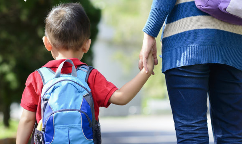 DPE-PR garante transferência de aluno para escola mais próxima à sua casa