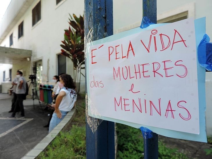 DPE-PR lança Recomendação sobre direito de meninas e adolescentes ao aborto legal em caso de violência sexual