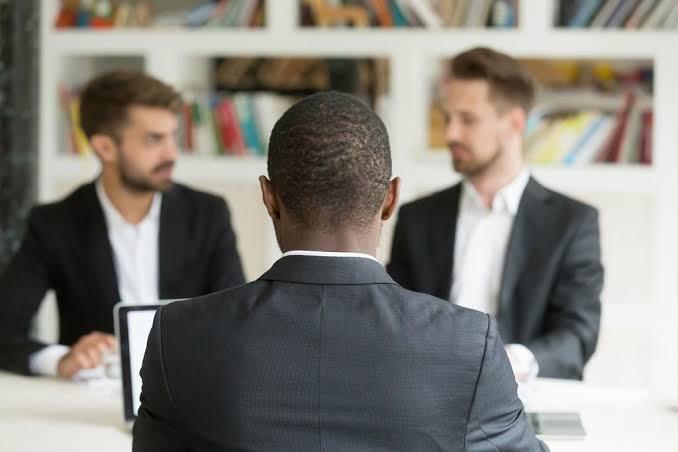 Discriminação racial no ambiente corporativo