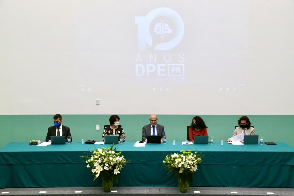 DPE-PR comemora dia Nacional da Defensoria Pública com evento para defensores públicos e servidores