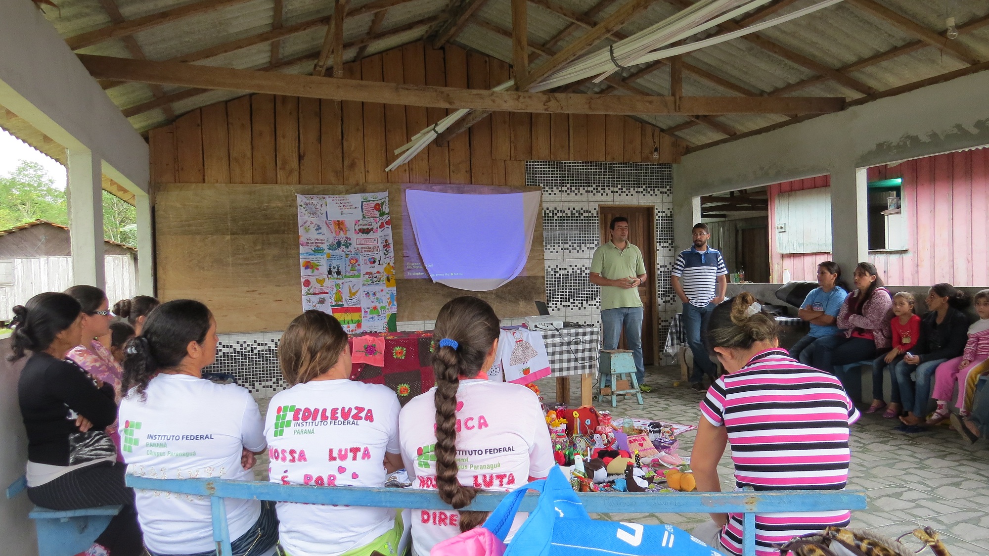 Encontro com as pescadoras em Tibicanga.