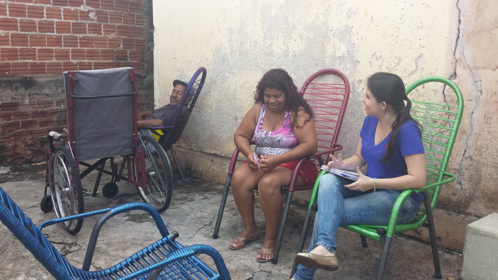 Através do projeto, psicólogos e assistentes sociais vão até os assistidos que deixam de cumprir as medidas do regime aberto, com o objetivo de entender a real situação deles. 