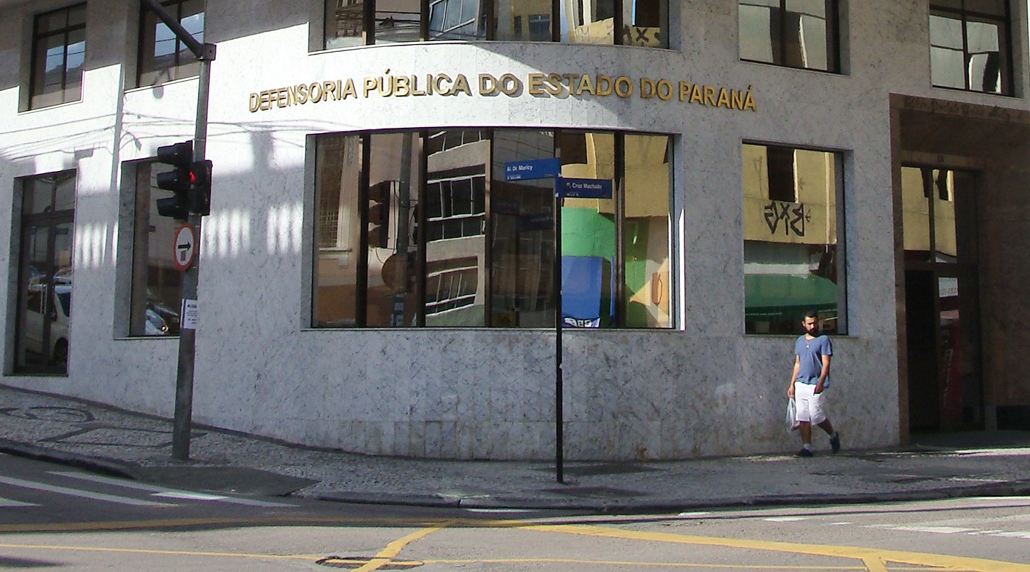 O novo horário de atendimento ao público em Curitiba, a partir do dia 29 de agosto de 2016, será das 12h às 17h.