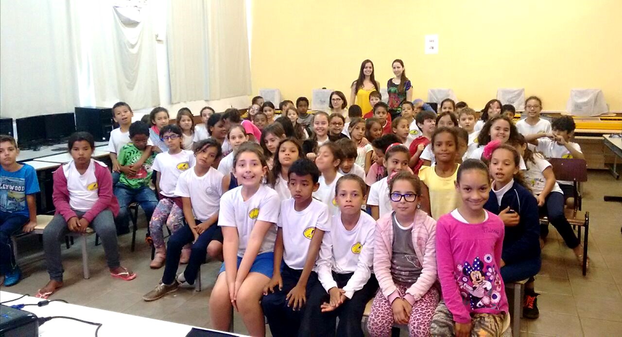 Aula de cidadania: crianças da Escola Municipal Lidia Usuy Ohi participantes do projeto da Defensoria que leva educação em direitos aos estudantes do ensino fundamental.