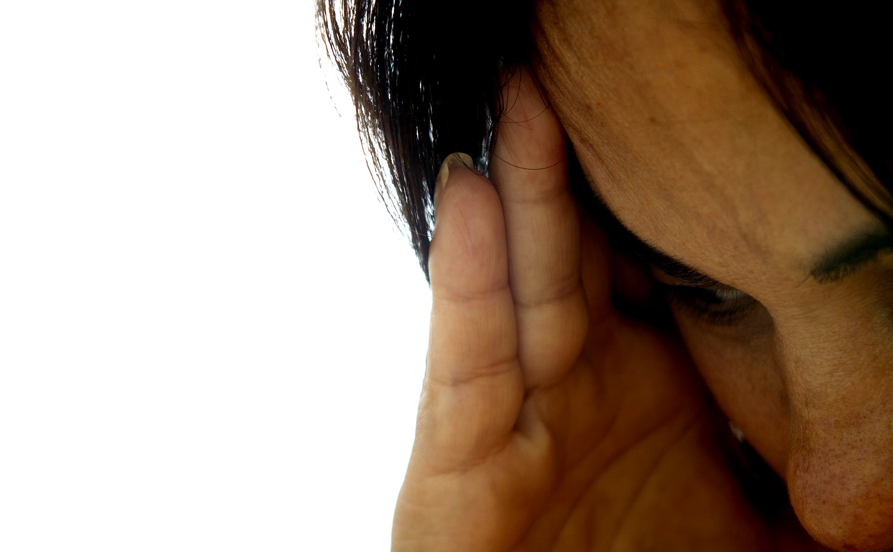 Em razão do forte trauma, as vítimas de estupro muitas vezes acabam não contando o que houve nem mesmo para os próprios familiares.
