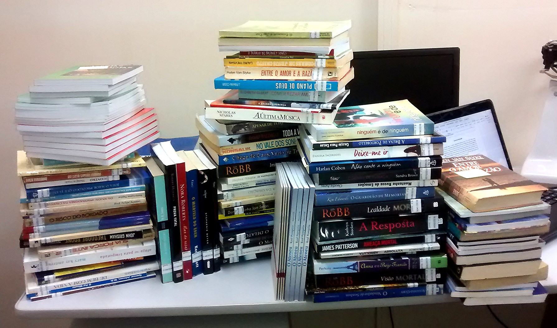 Os livros emprestados às presas são provenientes de doações de entidades religiosas, centros universitários, editoras, empresas e pessoas físicas.