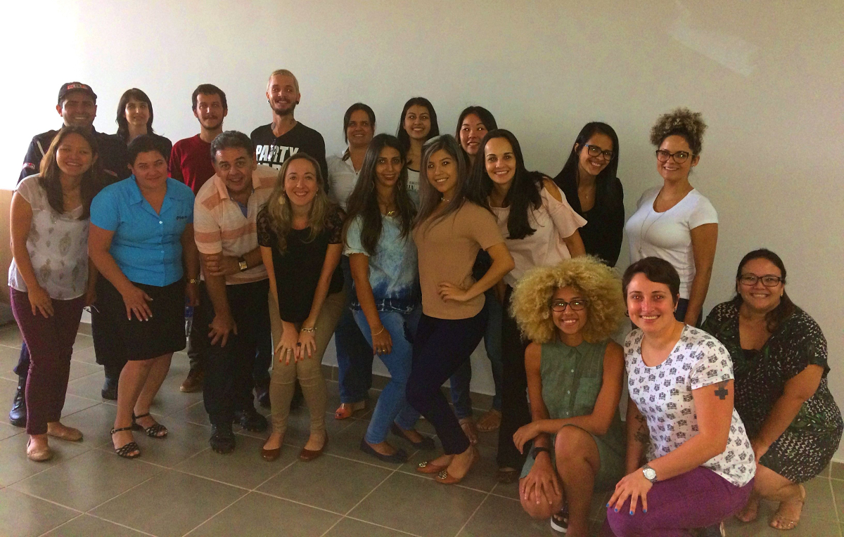 Servidores e servidoras, estagiários e estagiárias, defensoras públicas e funcionários e funcionárias terceirizados da sede de Londrina participaram da capacitação “Identidades TRANS: travestilidade e transexualidade”.
