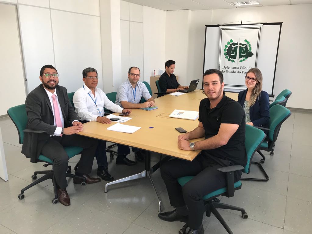 Auxílio de defesa aos pescadores de Guaraqueçaba é tratado na Defensoria Pública do Paraná.