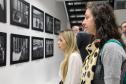 Defensoria inaugura exposição fotográfica "Deste lado do muro", aberta ao público até o dia 19/08
