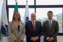 Imagem com a foto do Ministro Fachin junto do Defensor Público-Geral, André e da defensora Olenka