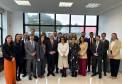 Imagem com a foto de diversos representantes da Defensoria e seus setores juntos do Ministro Fachin