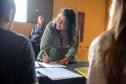 Nova Defensora assina documentos para tomar posse. 
