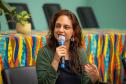 A Defensora Pública Camille Viera da Costa fala aos estudantes sobre o racismo estrutural. 