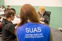 Assistente Social acompanha os atendimentos do Mutirão. 