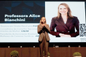 Evento realizado no Guairinha sobre a Política Nacional de Cuidados.
