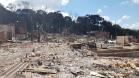 Destroços causados pelo incêndio.