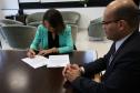 Doutora Renata Groetaers e doutor Eduardo Abraão