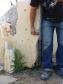 Moradores indicam nível atingido pela água