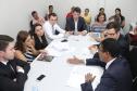 A Defensoria Pública e a Procuradoria do Município concordaram com a suspensão das execuções fiscais em curso pelo prazo de seis meses, seguida de atividades conduzidas pela Prolar nos empreendimentos já entregues, a fim de atualizar o cadastro municipal e identificar os beneficiados pela isenção tributária.