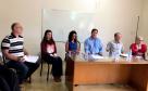 Além da Defensoria Pública do Estado, representada pela coordenadora do NUCIDH, Camille Vieira (de azul, no centro da foto), participaram representantes dos agricultores que vivem no entorno do local onde será construída a hidrelétrica, integrantes do Instituto Ambiental do Paraná (IAP), Ministério Público Estadual, entre outros.