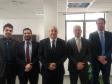 O defensor público-geral posa ao lado do professor doutor Jacinto Coutinho.