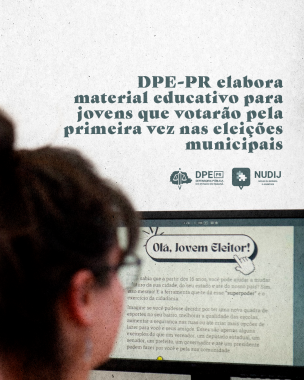 Imagem de uma menina de cabelo preto e pele branca, de costas, olhando em direção à tela do computador que abre na primeira página da cartilha, onde está escrito "Olá, Jovem Eleitor!". Acima do computador, está o título da matéria com a fonte na cinza azulada e a logo da Defensoria e do NUDIJ está abaixo. 