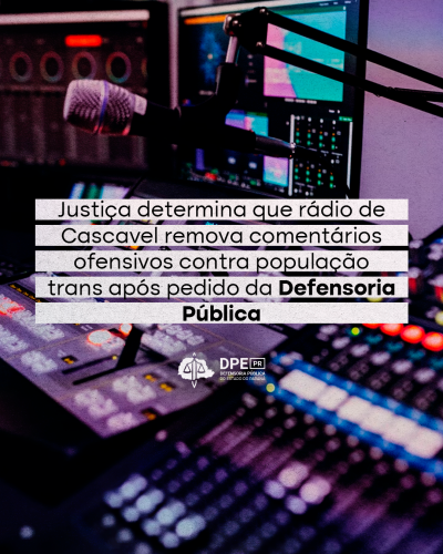 Imagem de equipamentos técnicos para transmissão de rádio, sob o título "Justiça determina que rádio de Cascavel remova comentários ofensivos contra população trans após pedido da Defensoria Pública".