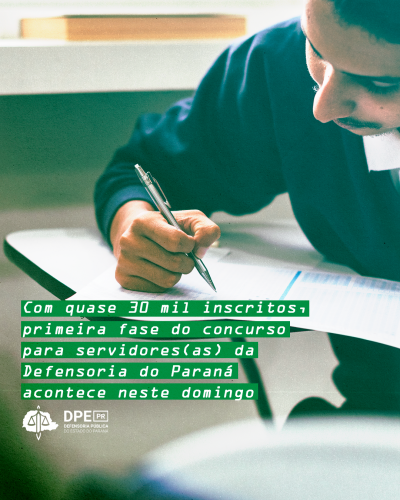 Imagem com a foto de um homem preenchendo o gabarito de uma prova em uma mesa de sala de aula. À esquerda, o título da matéria, junto do logo da Defensoria.