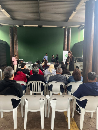 Imagem com foto do mutirão da DPE-PR.