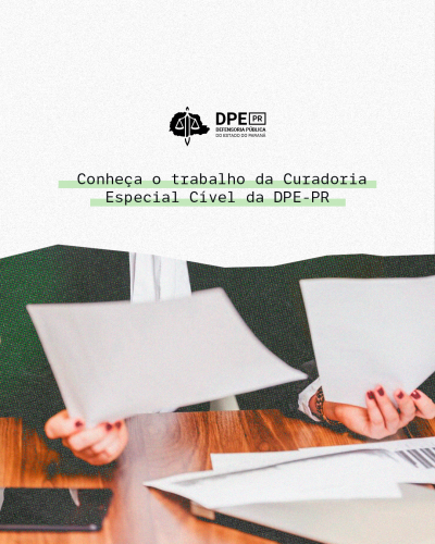 Imagem que mostra as mãos de uma mulher segurando folhas de papel sobre uma mesa de madeira. Acima da imagem está escrito o título da matéria e o logo da Defensoria.