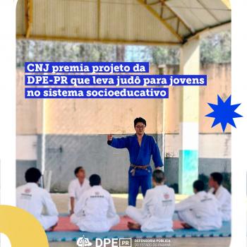 Imagem com o título da matéria. Na imagem um homem com um judogi (roupa específica para a prática do esporte judô). Ele está em pé gesticulando, para alunos sentados que o observam.