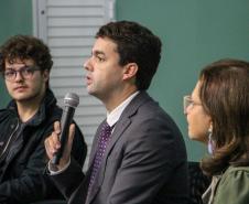 Defensoria inaugura exposição fotográfica "Deste lado do muro", aberta ao público até o dia 19/08