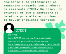 Imagem com um fundo branco emulando papel, na parte superior, tem um textinho comentando sobre a novidade da DPE-PR que é o acompanhamento de casos por SMS, na parte inferior da imagem, está um balão de mensagem representando como será a mensagem detalhando a situação do caso e o número do remetente.