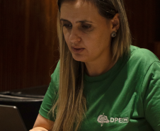 Imagem de cobertura do mutirão da DPE-PR na ALEP.