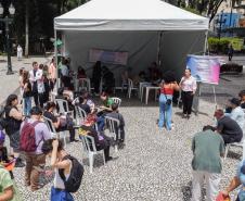 Imagem horizontal colorida em que aparece o Mutirão da DPE-PR visto de cima. 