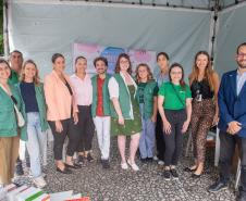 Imagem horizontal colorida em que aparece a equipe da DPE-PR responsável pelo Mutirão