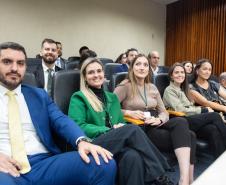 Representantes da Defensoria acompanham sessão solene alusiva aos 14 anos da instituição.  