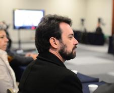 Imagem com foto de cobertura do primeiro dia de atividades do Congresso Nacional de Tecnologia das Defensorias