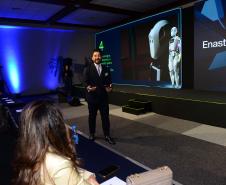 Foto com imagem de cobertura dos paineis do Congresso Nacional de Tecnologia.