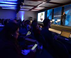 Imagem com foto de cobertura do encerramento do 1º Congresso de Tecnologia das Defensorias